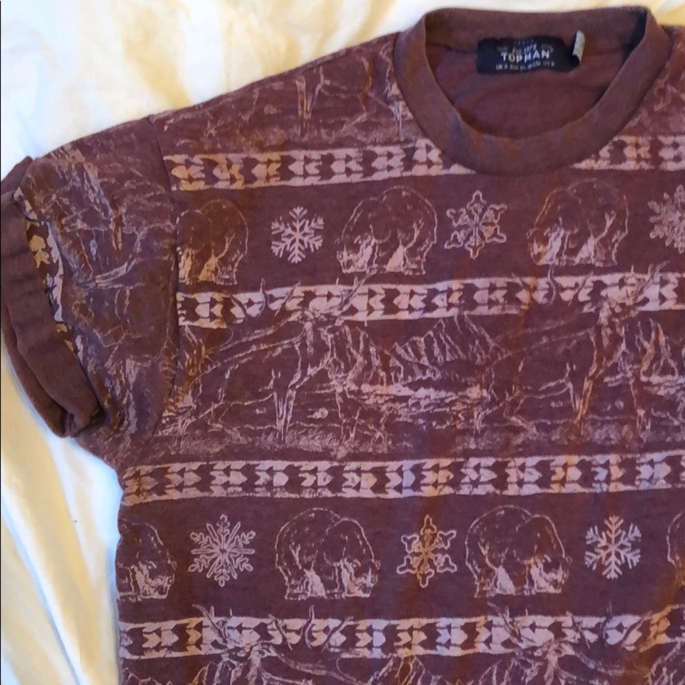 Moose & Bear Ski Lodge Motif T-Shirt